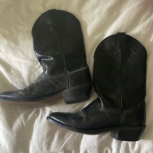 Laredo black cowboy boots